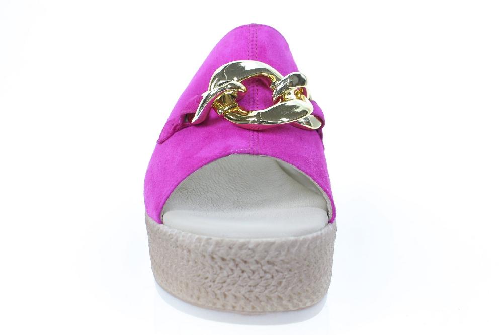 Soffice Sogno Ciabatta In Camoscio Su Zeppa