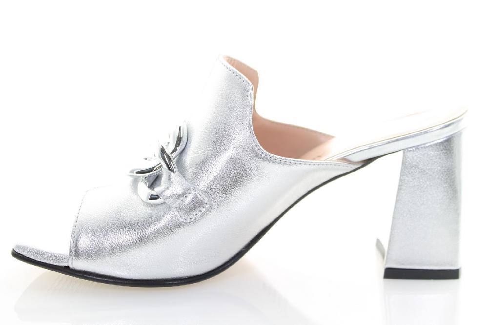 Soffice Sogno Sabot Spuntato In Pelle Laminata