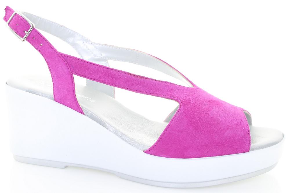 Soffice Sogno Sandalo in camoscio su zeppa