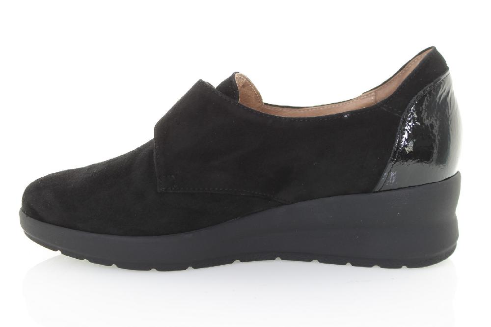 Soffice Sogno Scarpa In Camoscio Con Strappo