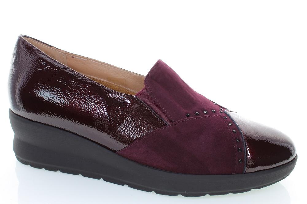 Soffice Sogno Slip On In Pelle Con Borchiette