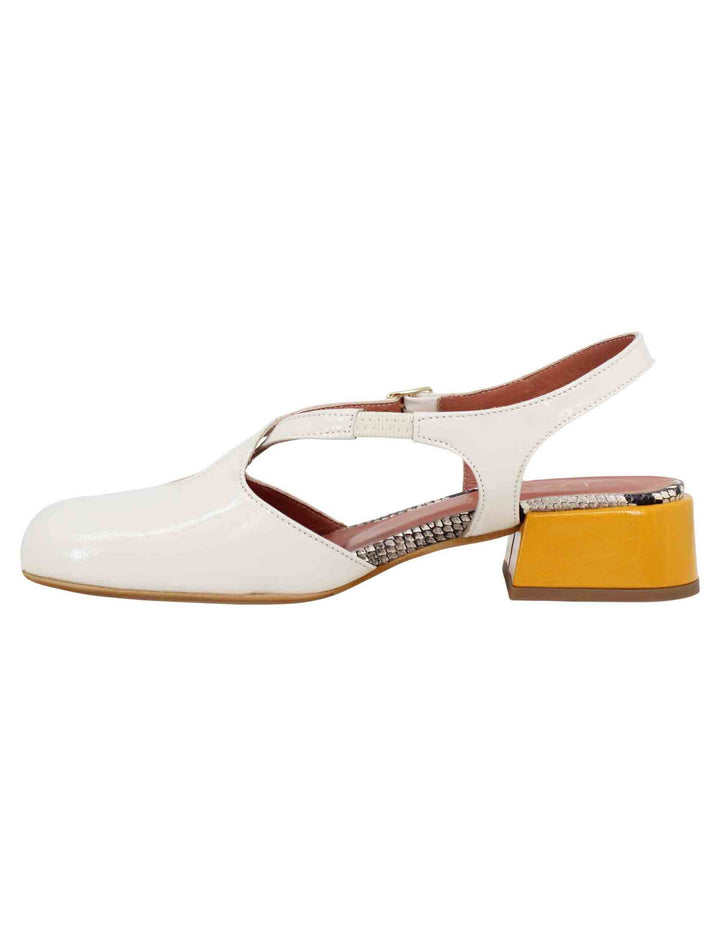 Spatarella Decollete Slingback Donna In Vernice Off White Con Punta Tonda