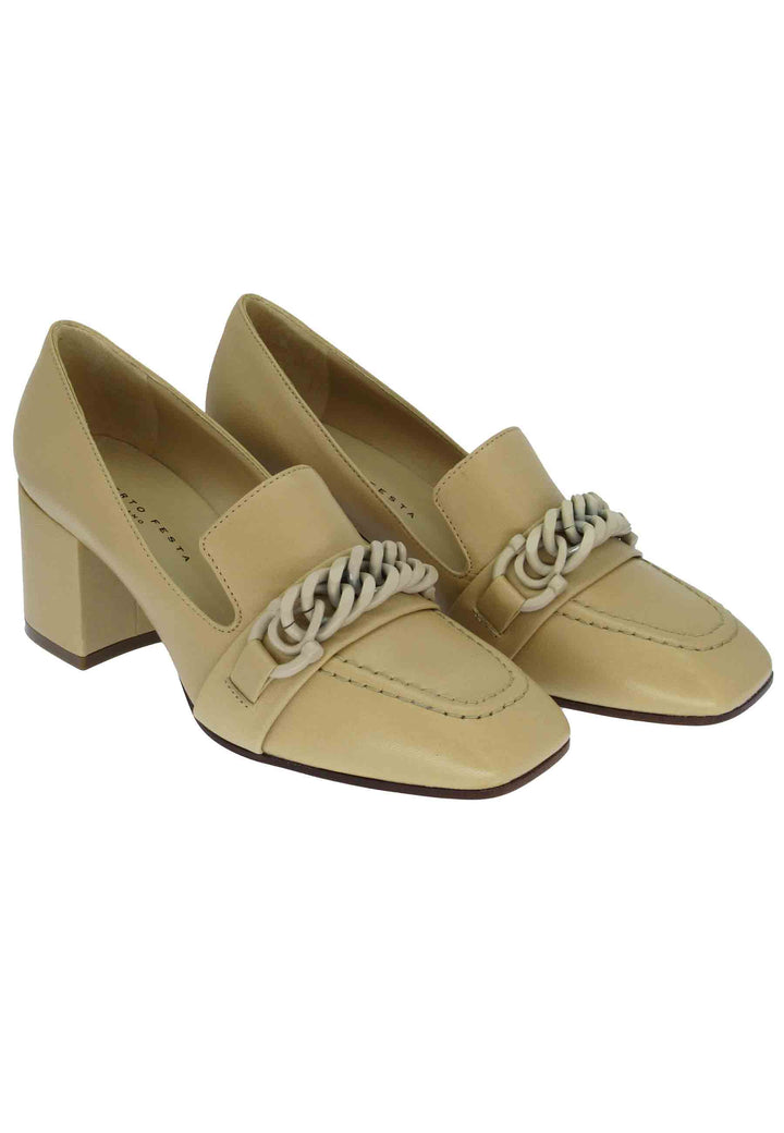 Spatarella Mocassini Donna In Pelle Beige Con Catena In Tinta