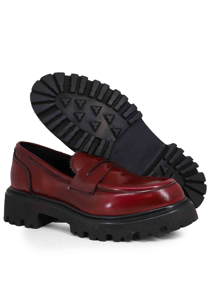 Spatarella Mocassini Donna In Pelle Bordeaux Con Suola In Gomma Carrarmato