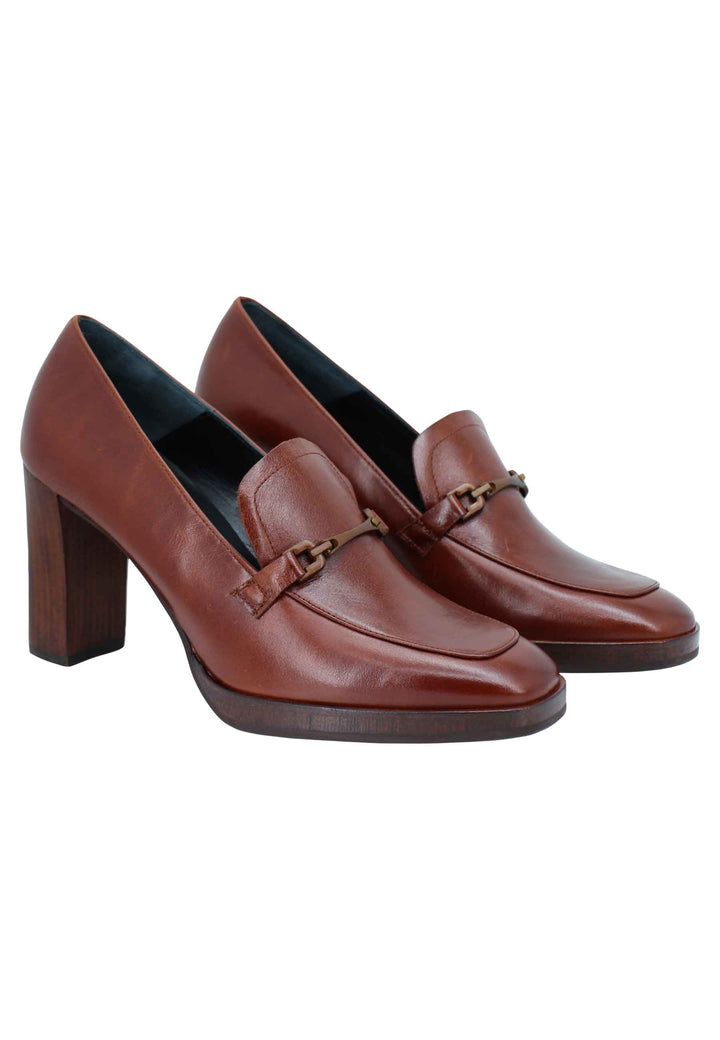 Spatarella Mocassini Donna In Pelle Cuoio Tacco Alto E Punta Quadra Con Morsetto In Tinta