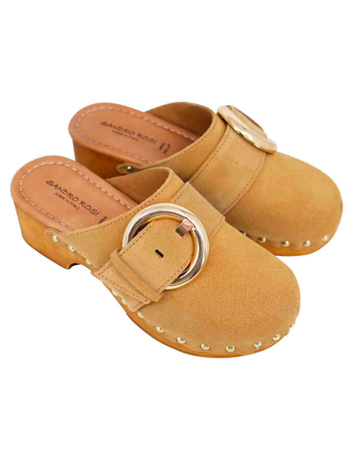 Spatarella Sabot Donna In Camoscio Beige Con Fibbia Laterale E Tacco Basso In Legno