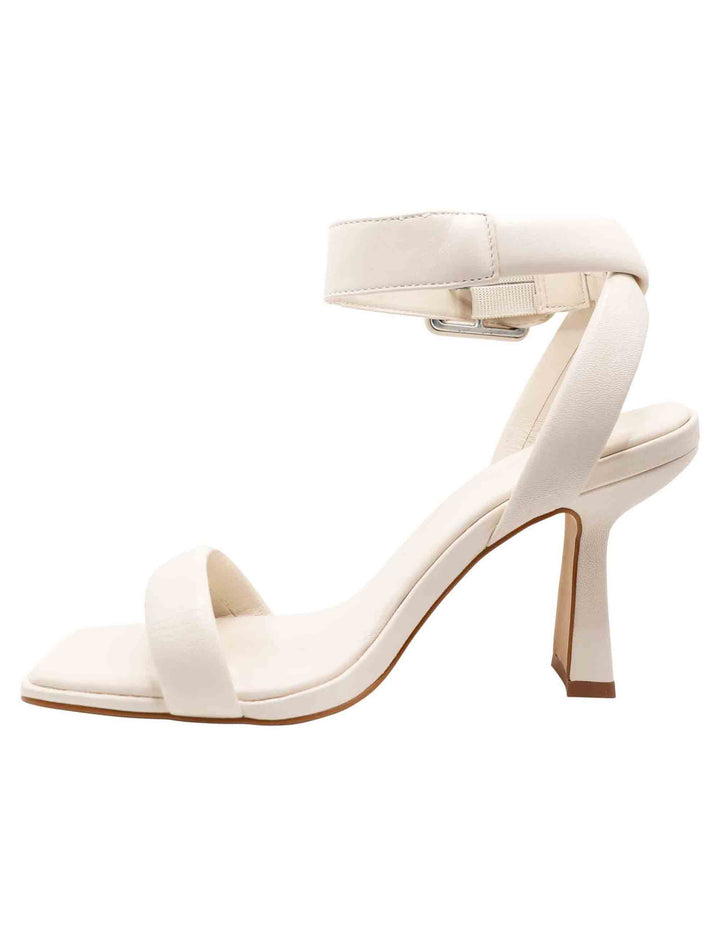 Spatarella Sandali Donna In Pelle Off White Con Cinturino Alla Caviglia Tacco Alto E Punta Quadra