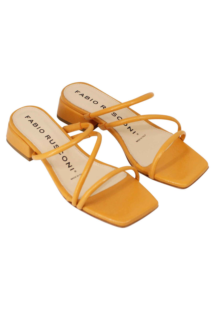 Spatarella Sandali Donna In Pelle Senape Con Tacco Basso E Punta Quadra