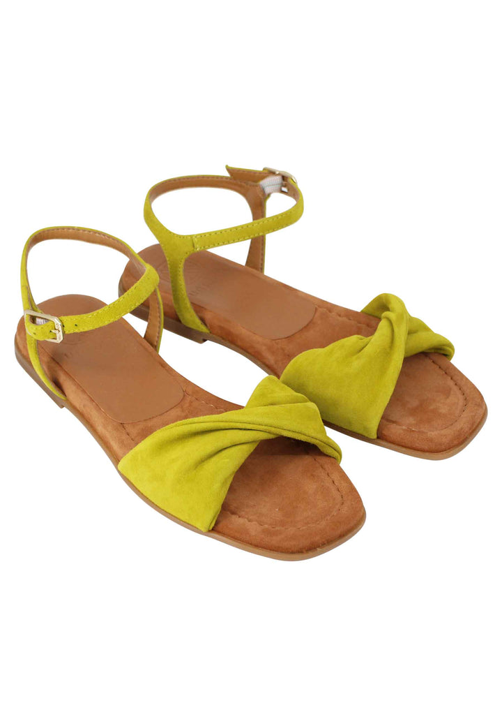 Spatarella Sandali Flat Donna In Camoscio Verde Con Cinturino E Sottopiede Imbottito