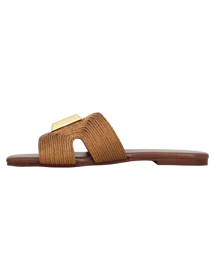 Spatarella Sandali Flat Donna In Tessuto Cuoio Con Borchia In Oro E Punta Quadra