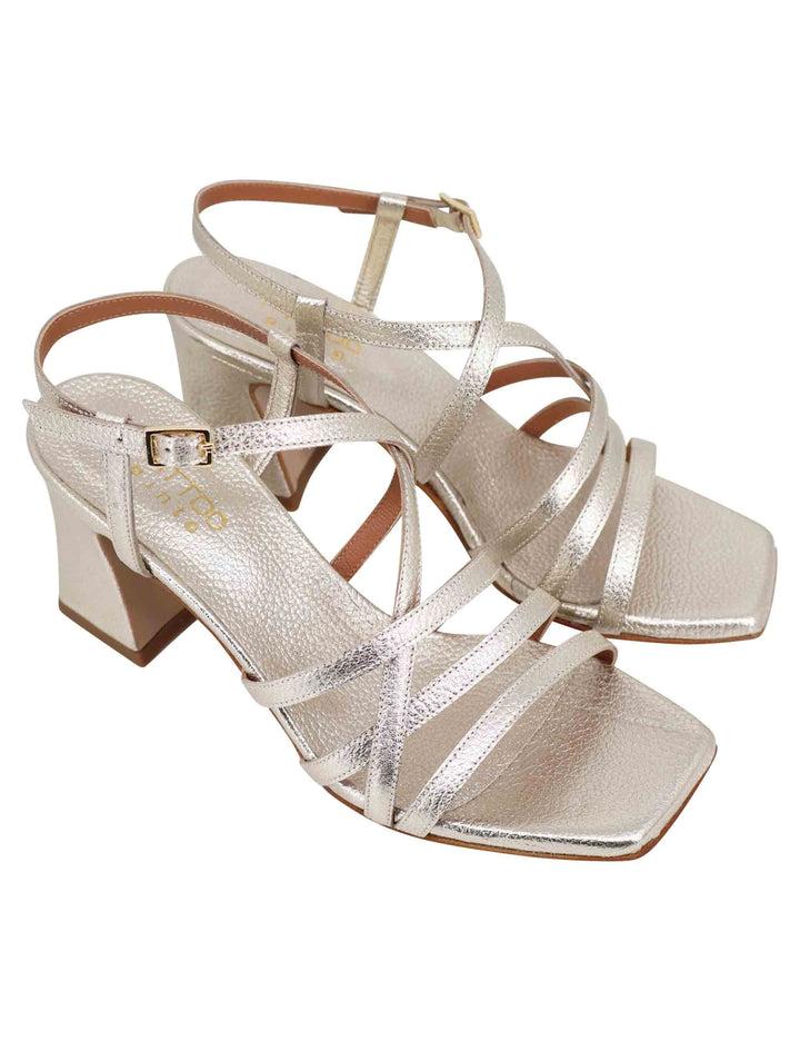 Spatarella Sandali Slingback Donna In Pelle Laminata Platino Con Tacco Alto E Punta Quadra