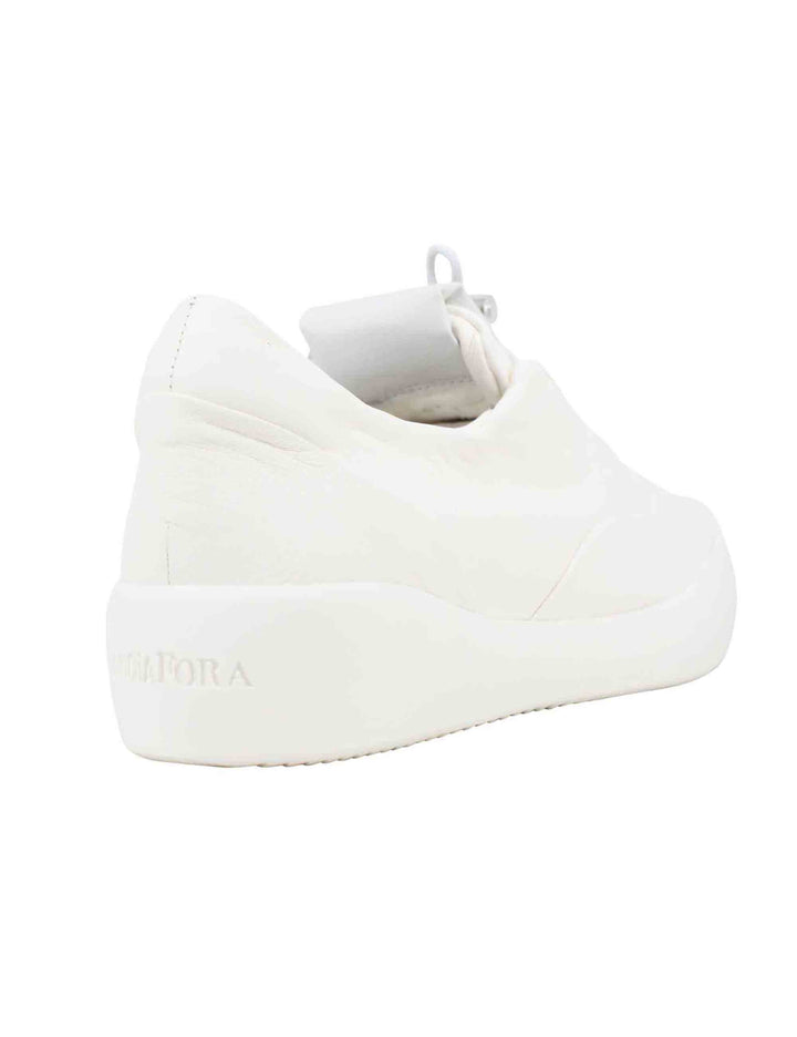 Spatarella Sneakers Donna In Pelle Off White Con Suola In Gomma Leggera