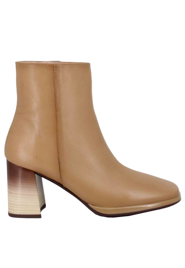 Spatarella Stivaletti donna in pelle camel con tacco alto