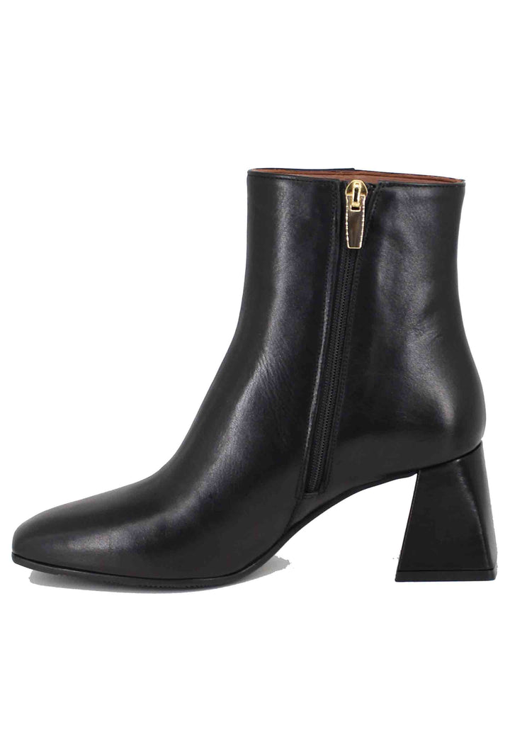 Spatarella Stivaletti Donna In Pelle Nera Con Morsetto In Oro