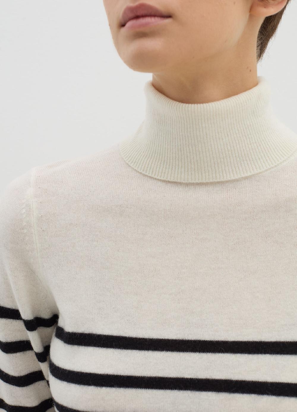 Stefanel Pullover A Righe In Lana Cardata Con Collo Alto