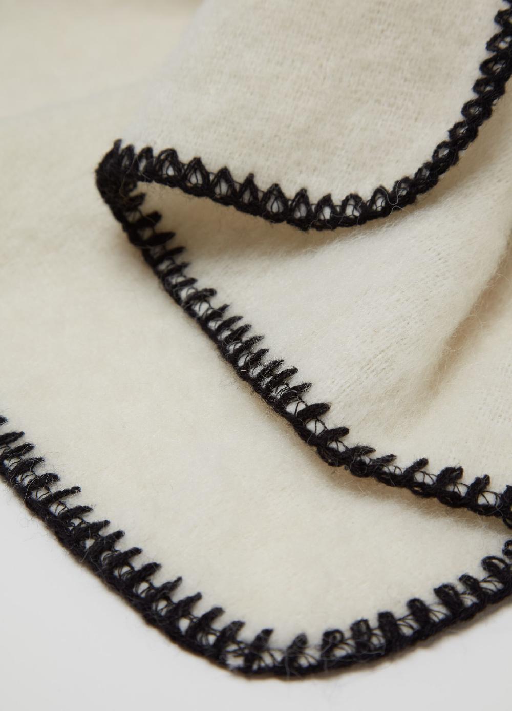 Stefanel Sciarpa In Punto Cavallo Con Cuciture A Contrasto