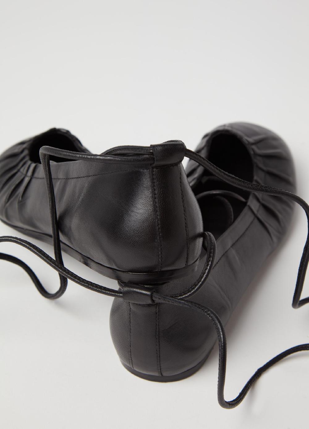 Stefanel Ballerina In Pelle Con Laccetto