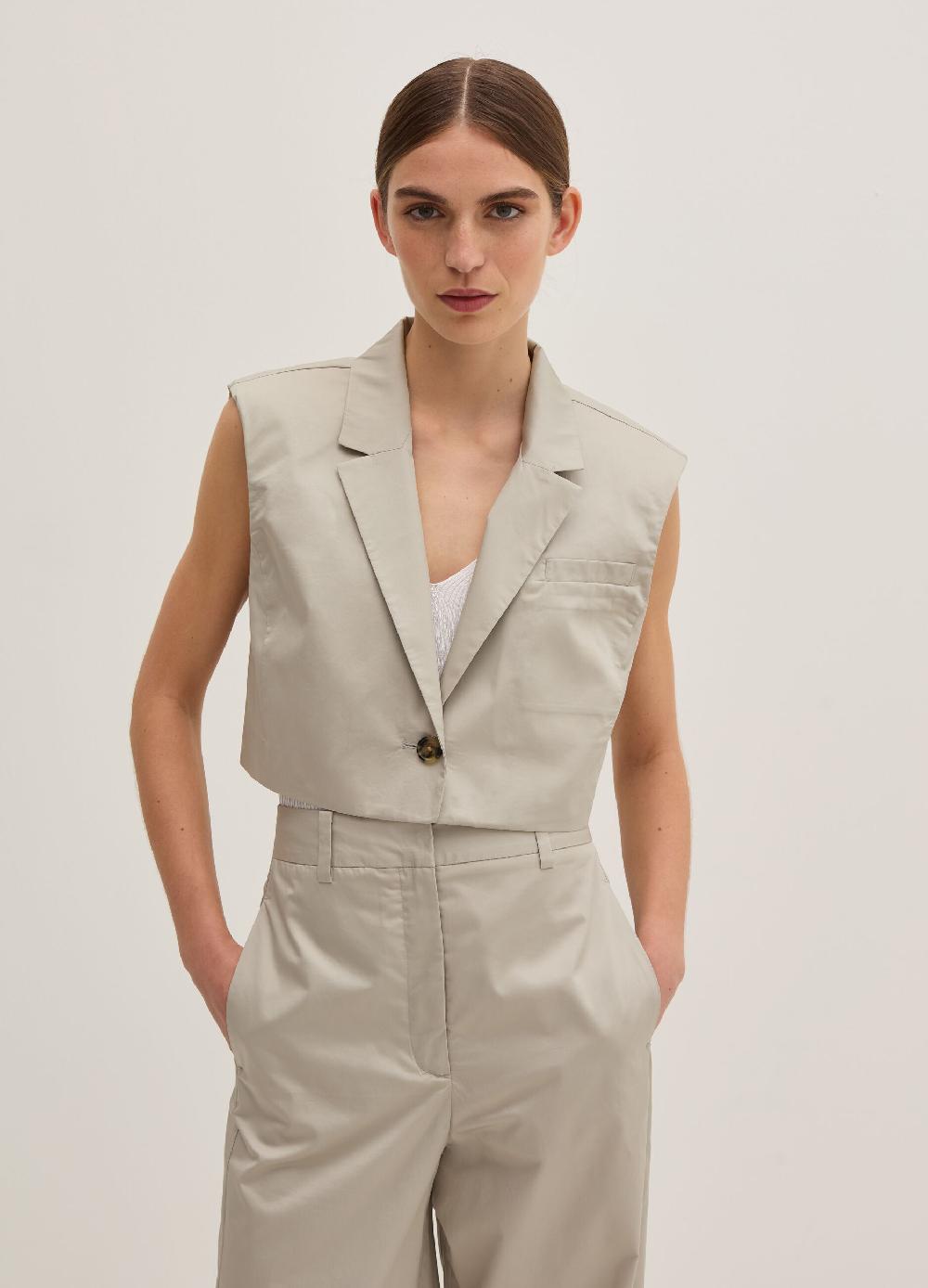 Stefanel Blazer smanicato boxy fit con spalline