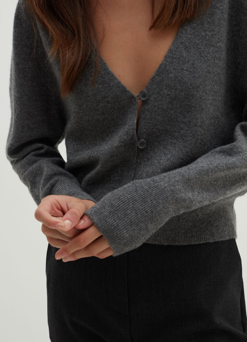 Stefanel Cardigan In Cashmere Con Scollo A V