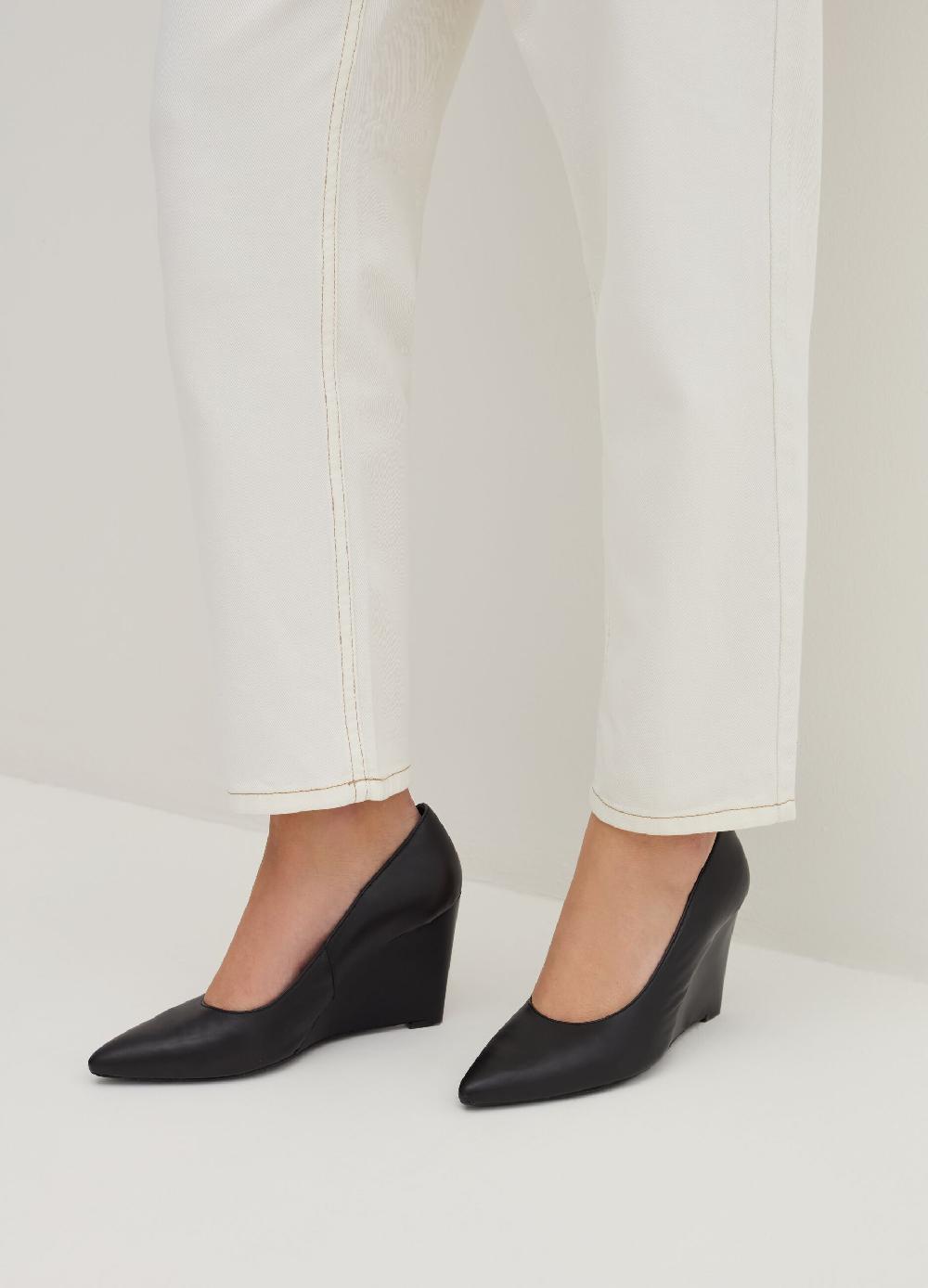 Stefanel Decollete a punta con platform