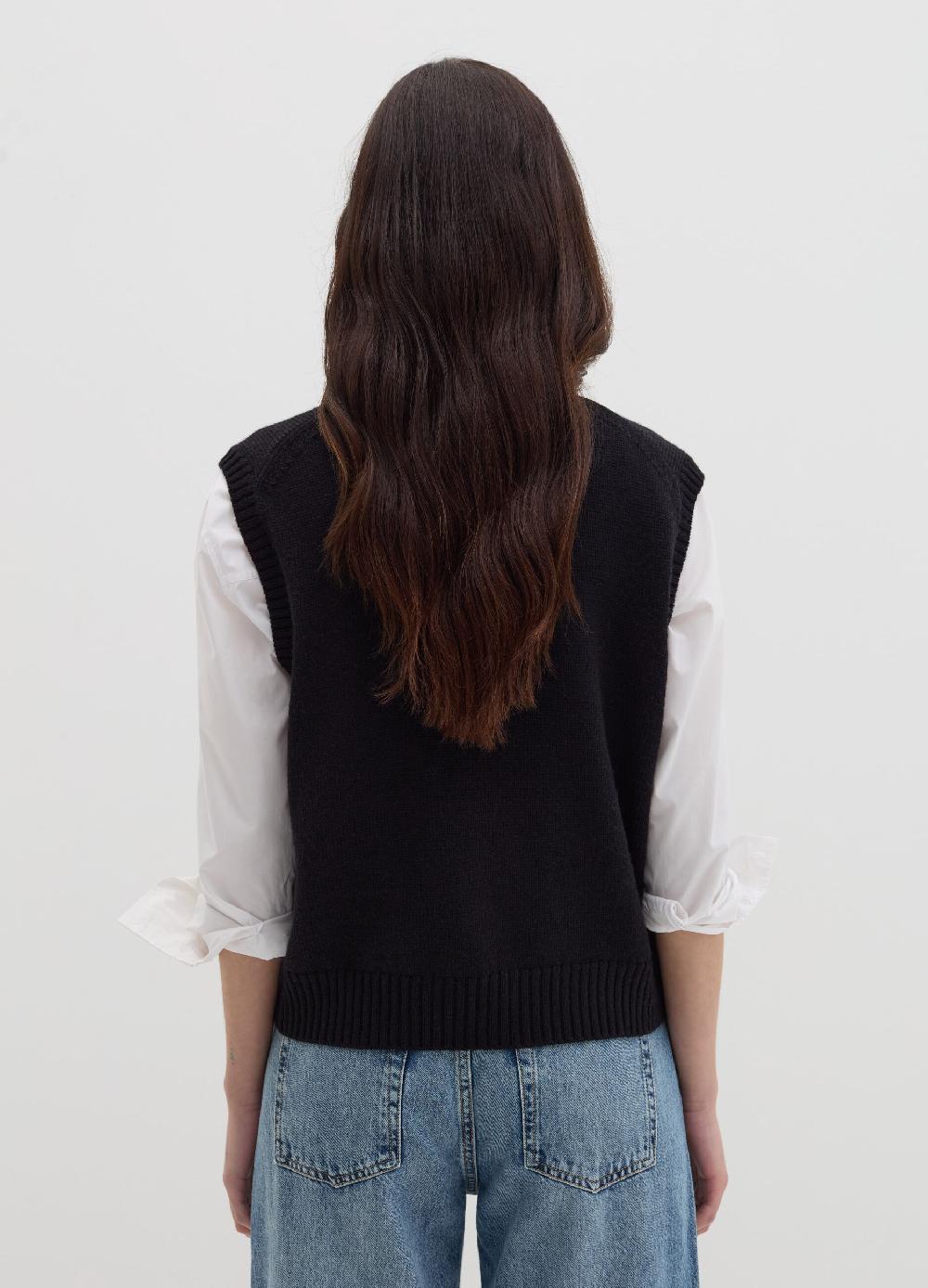 Stefanel Gilet Chiuso Con Disegno Jacquard