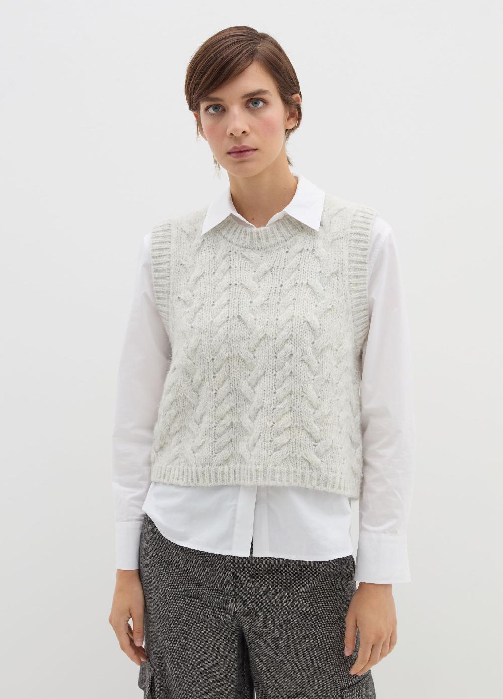 Stefanel Gilet Chiuso Con Laccetti