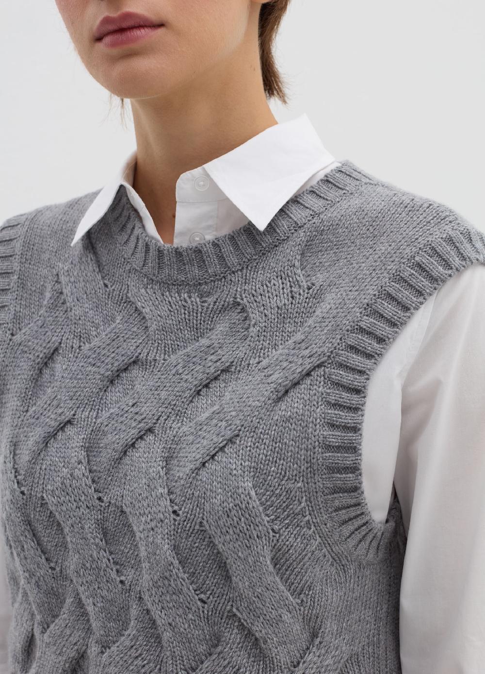 Stefanel Gilet Chiuso Con Lavorazione Intrecciata