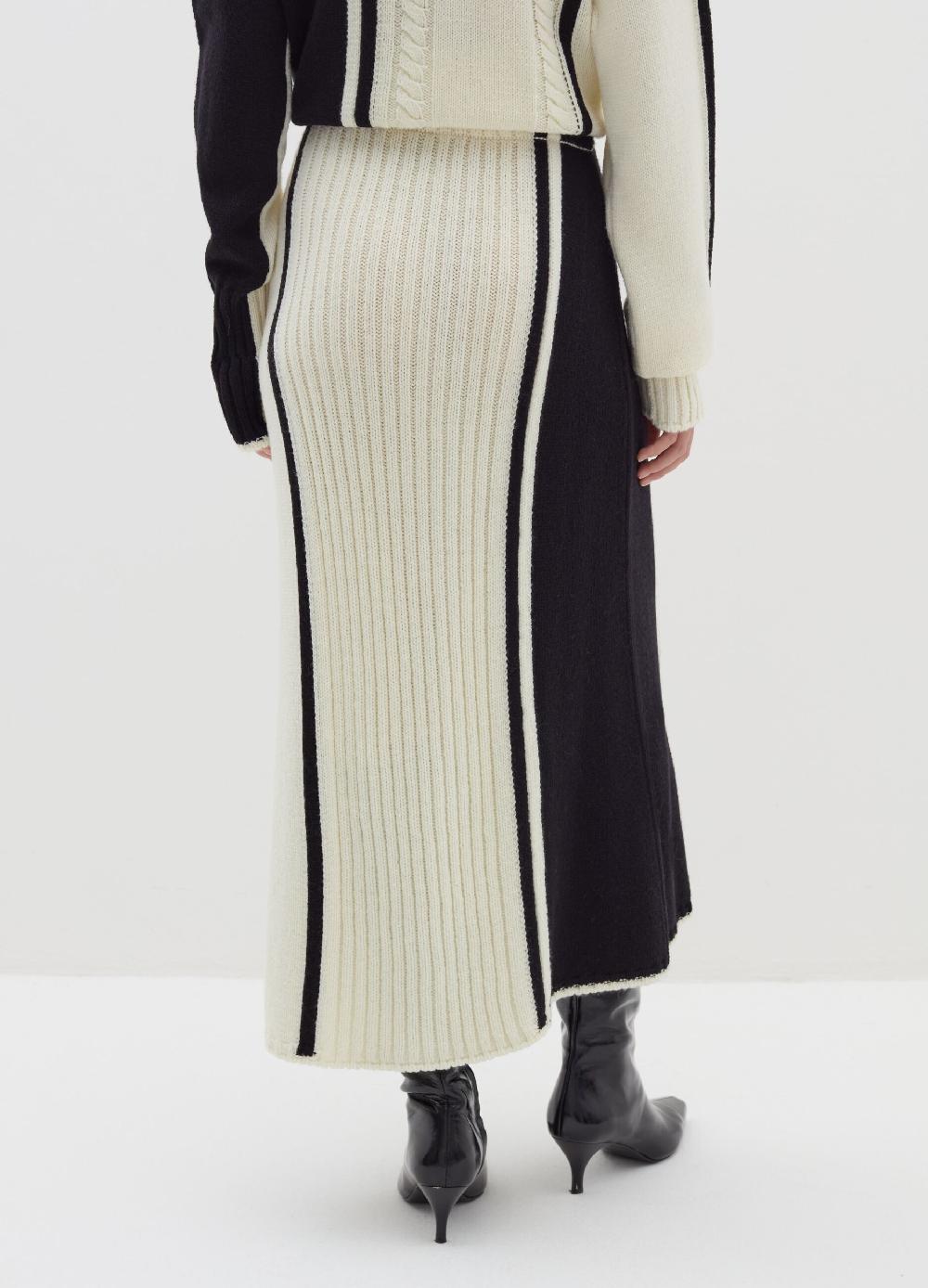 Stefanel Gonna Midi A Tubo Con Intarsio Bicolore