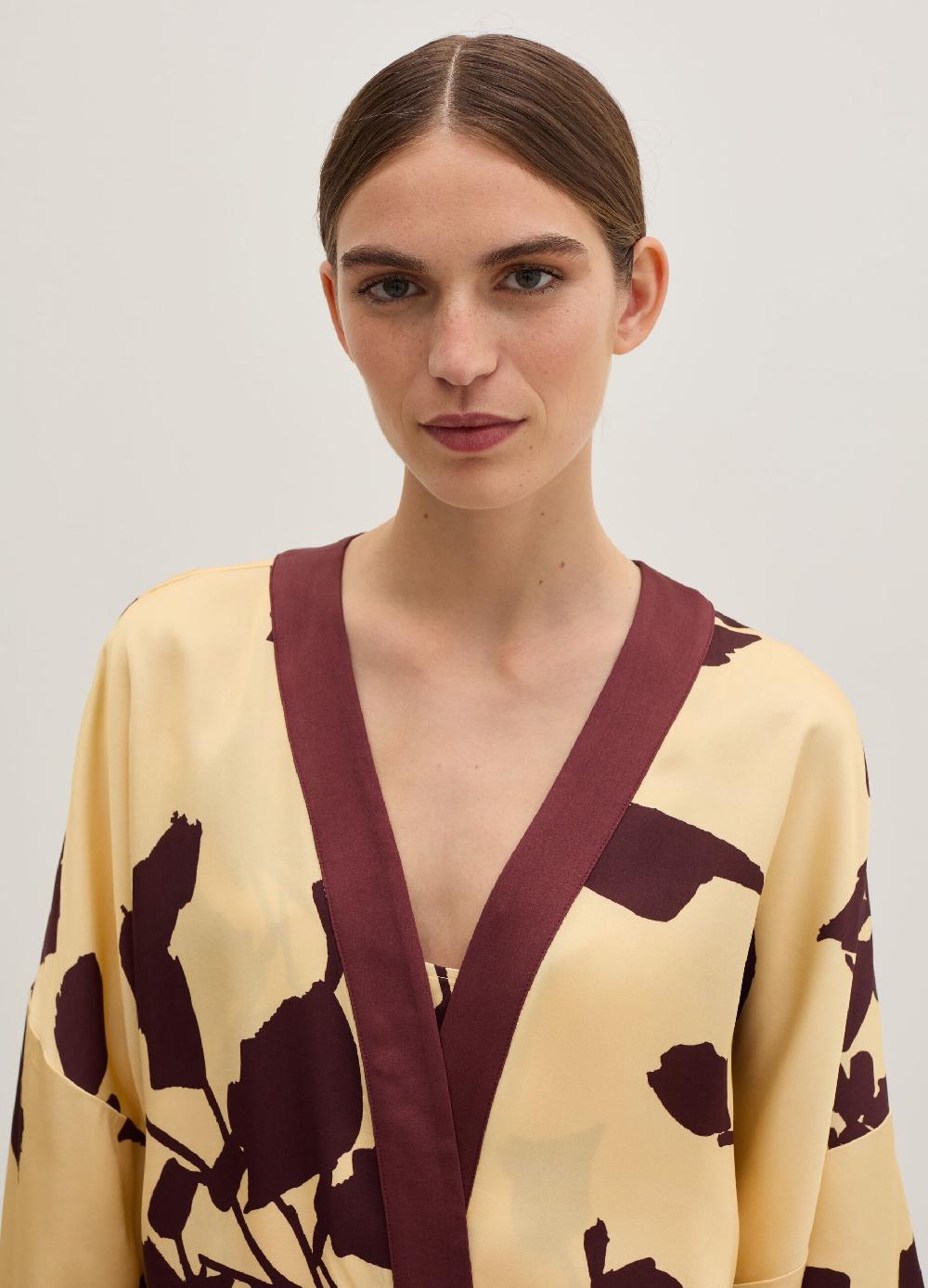 Stefanel Kimono Aperto In Viscosa Con Fantasia