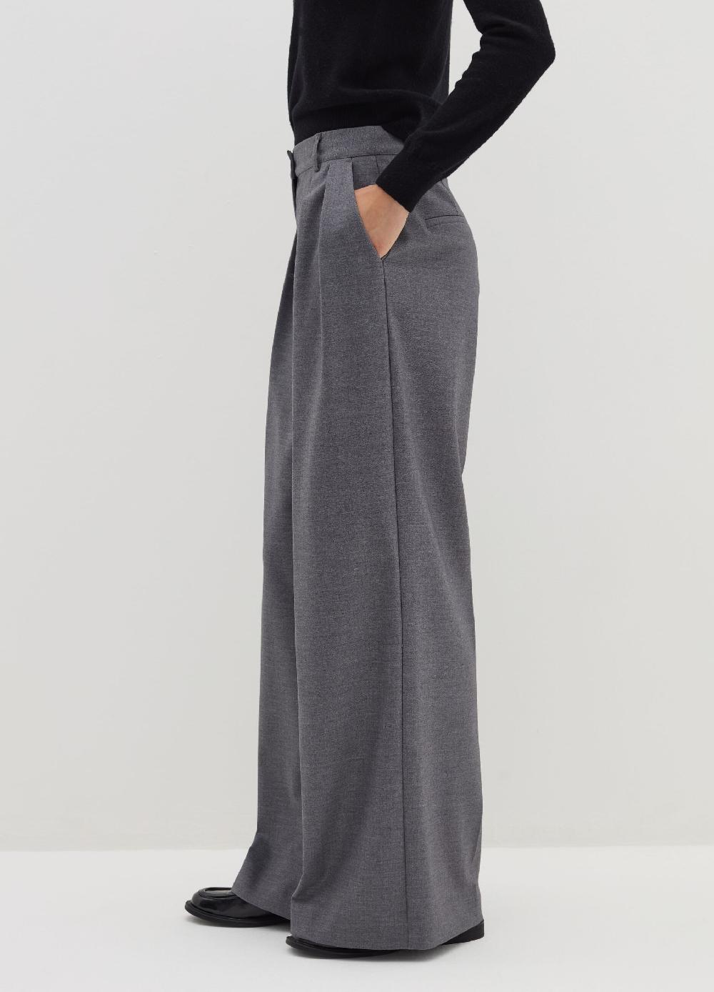 Stefanel Pantalone Loose Fit Con Pinces