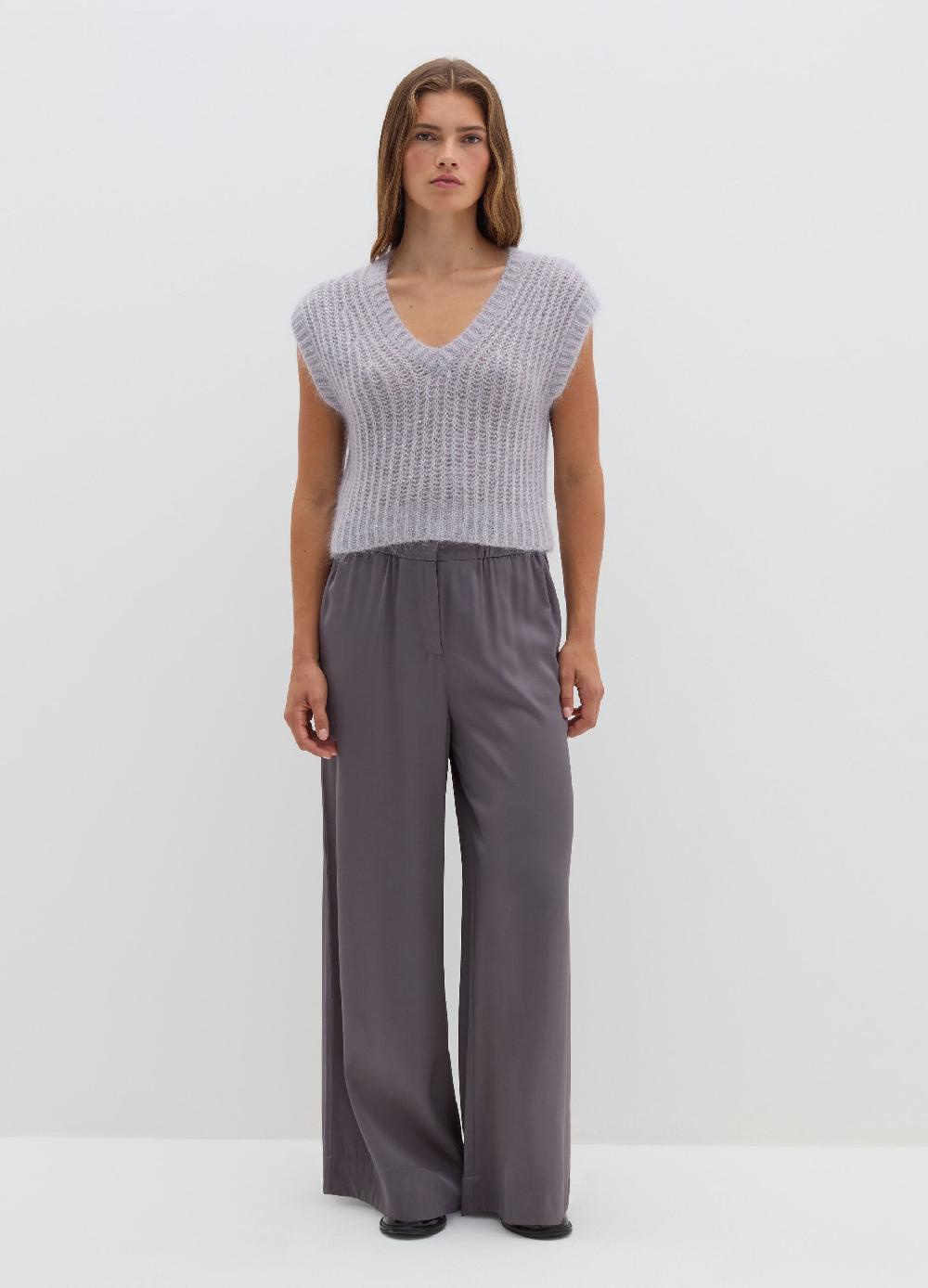 Stefanel Pullover smanicato con micro paillettes