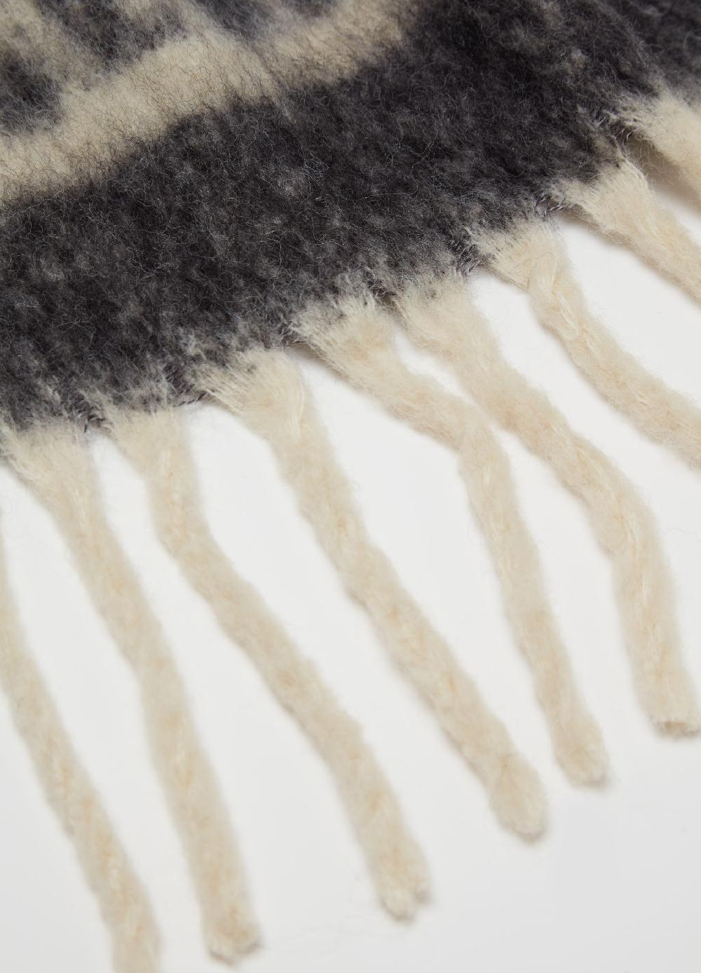 Stefanel Sciarpa Jacquard Animalier Con Frange