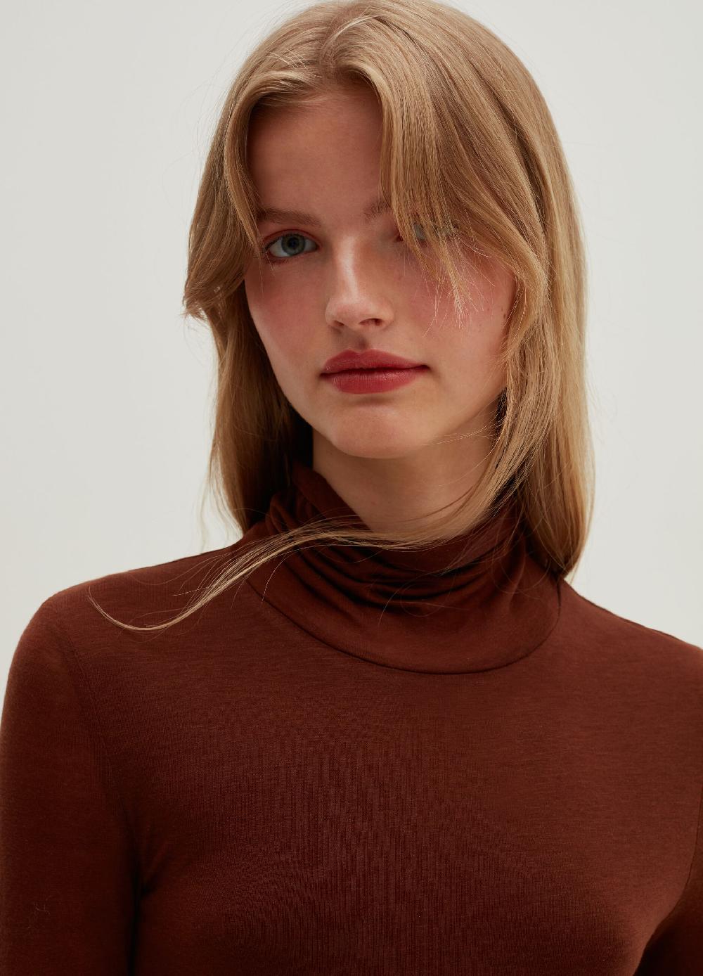 Stefanel T-shirt A Collo Alto In Lyocell E Lana