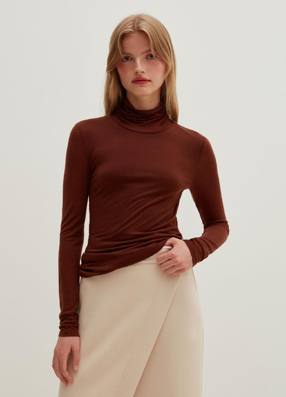 Stefanel T-shirt a collo alto in Lyocell e lana