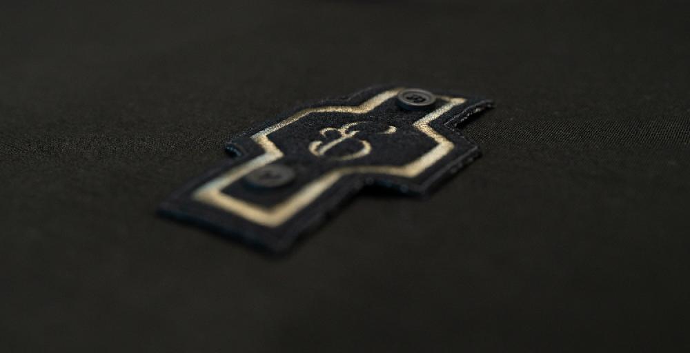 Stories Milano T-SHIRT REGULAR + PATCH – MILITARY GREEN