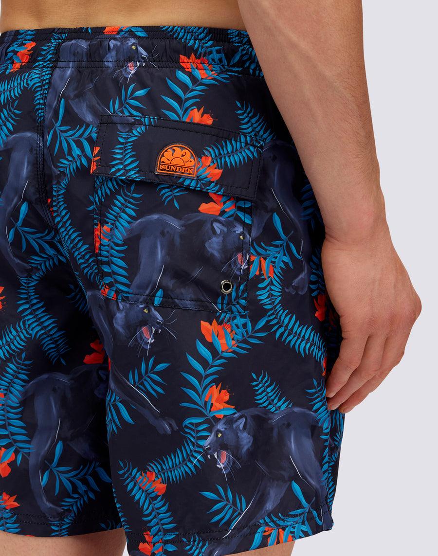 Sundek COSTUME DA BAGNO MEDIO VITA ELASTICATA STAMPA PANTHER IN POLY RICICLATO M665bdrt4ak-004ak