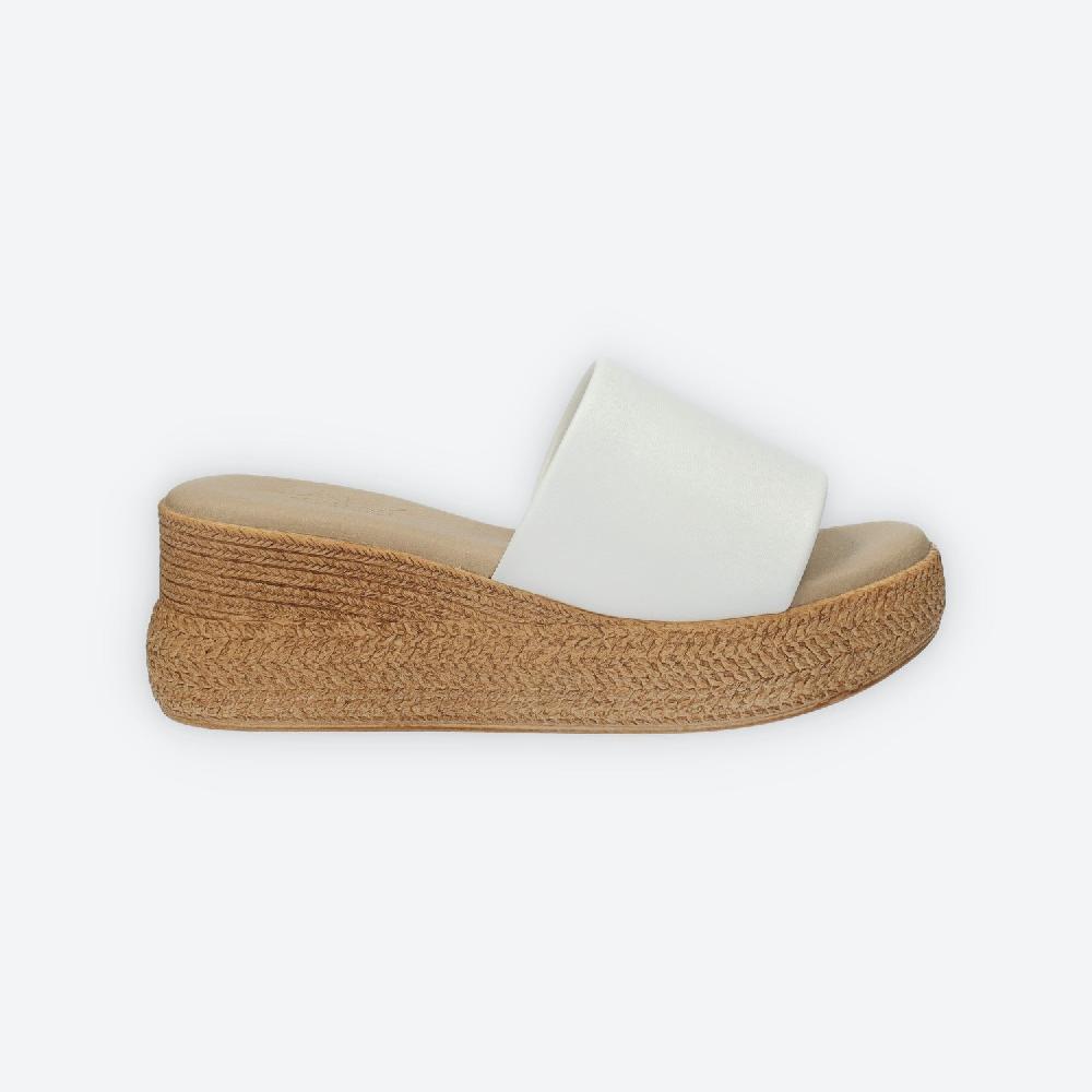 Tata Italia Sandali con zeppa.Altezza tacco: Made in Italy