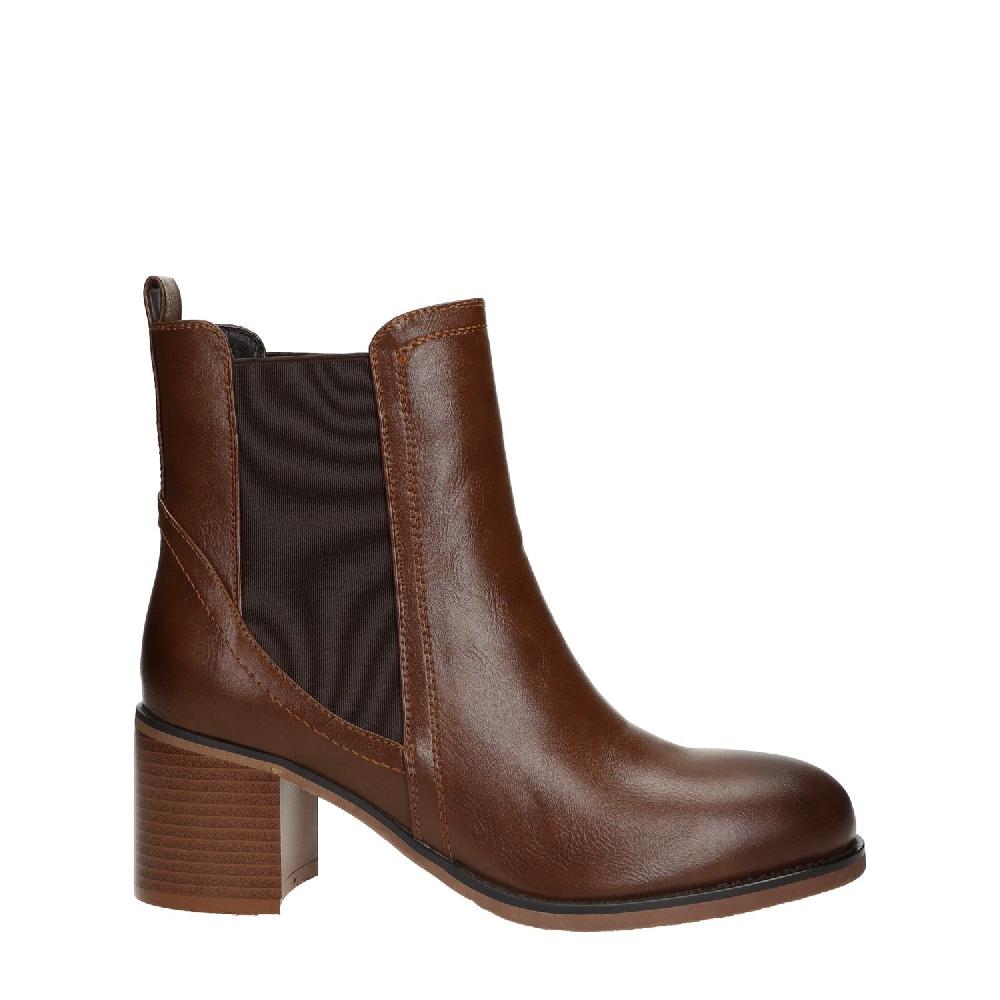 Tata Italia Stivaletti con tacco chunky.Tacco alto: 6cm