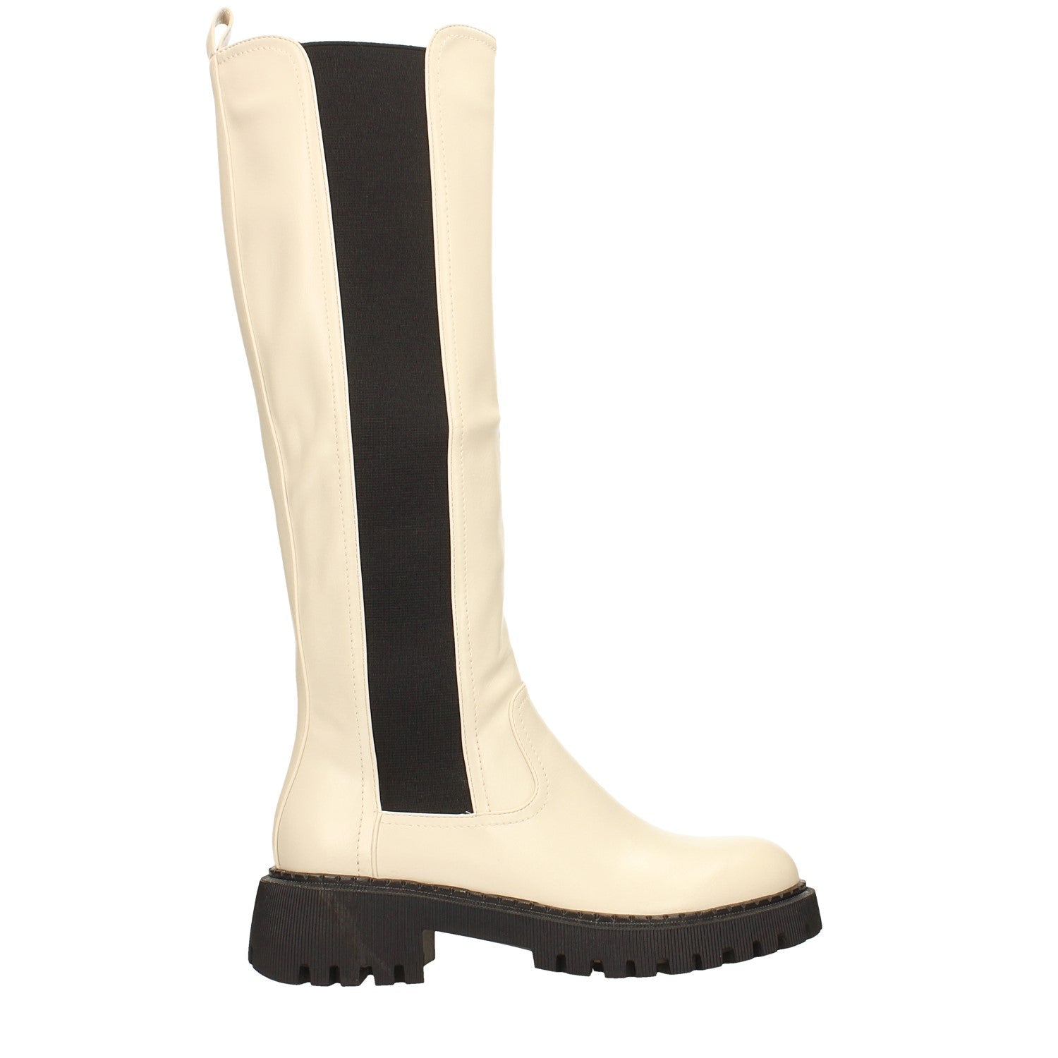 Tata Italia Stivali con suola carrarmato. Tacco alto 4.5cm