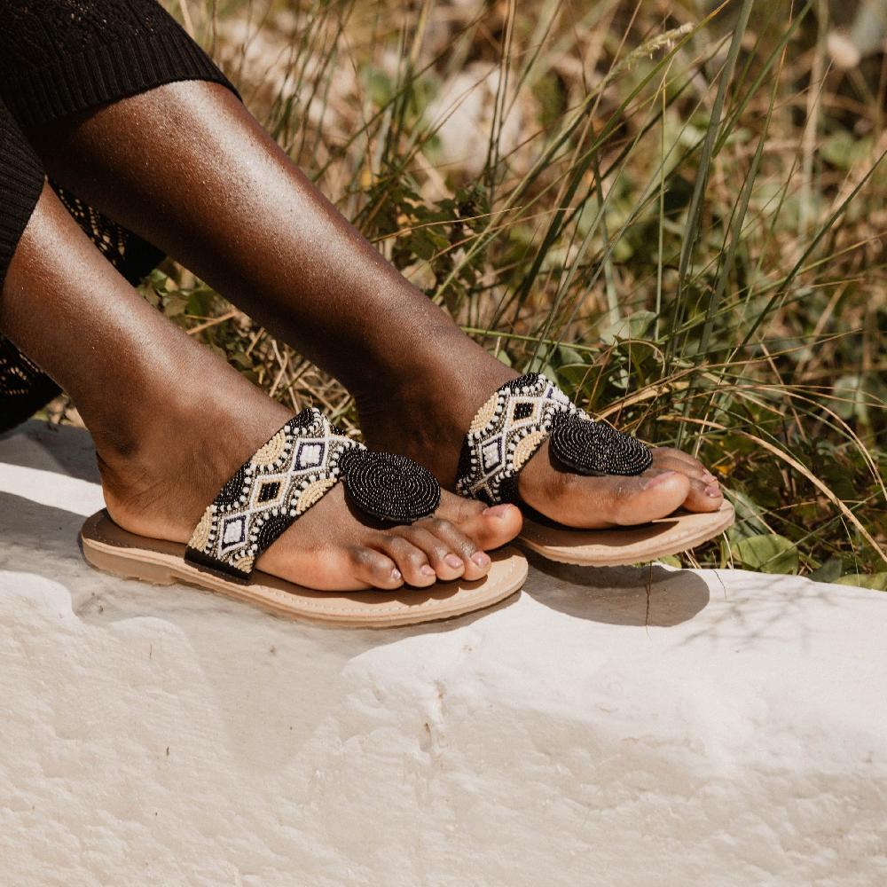 Tata Italia Sandali infradito con perline