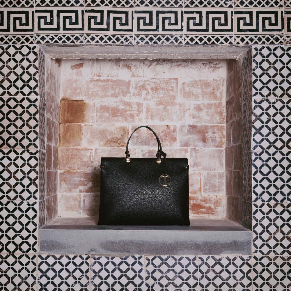 Tata Italia Shopper Essential Con Pendente