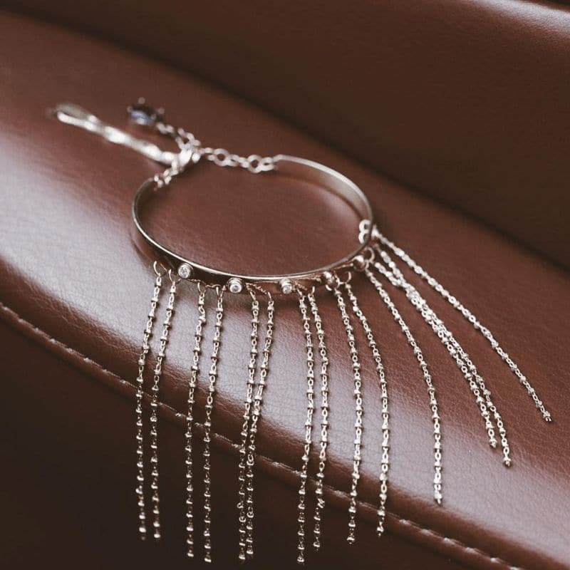 Thais Bernardes BRACCIALE CON FRANGE SEDUÇÃO