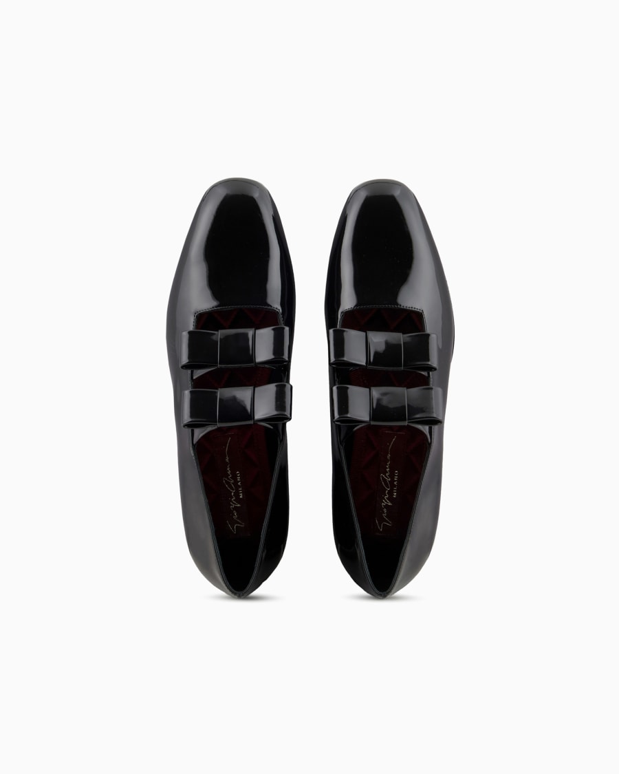 The World Of Armani BALLERINE IN VERNICE CON DETTAGLIO FIOCCHI