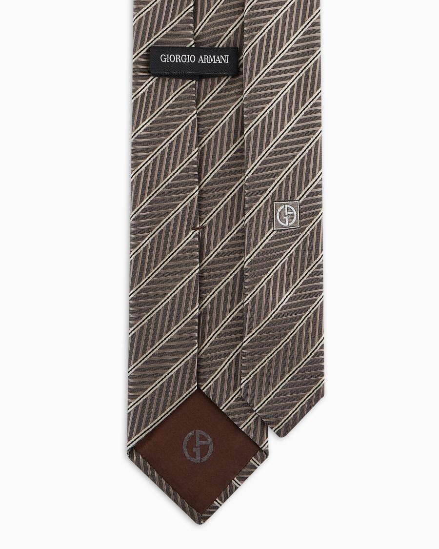 The World Of Armani CRAVATTA IN SETA JACQUARD REGIMENTAL