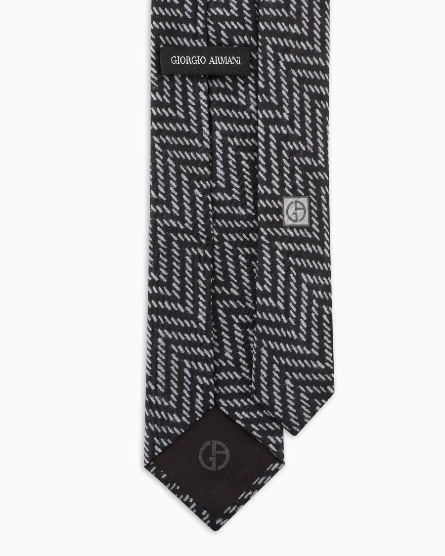 The World Of Armani CRAVATTA IN SETA STAMPA GEOMETRICA ASV