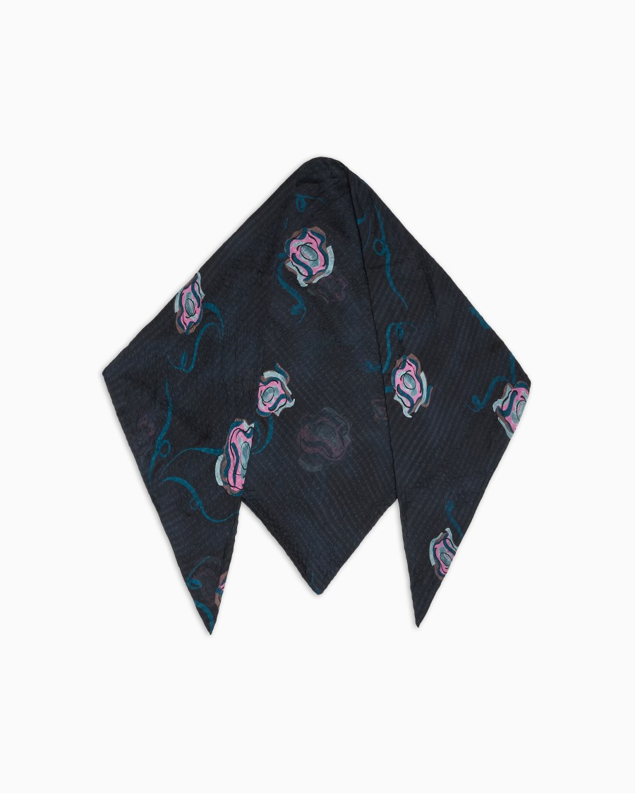 The world of armani FOULARD A TRIANGOLO IN SETA STAMPATA