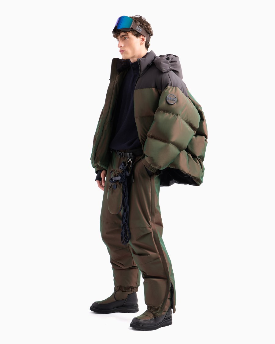 The World Of Armani GIORGIO ARMANI NEVE PIUMINO CON CAPPUCCIO IN TESSUTO CANGIANTE