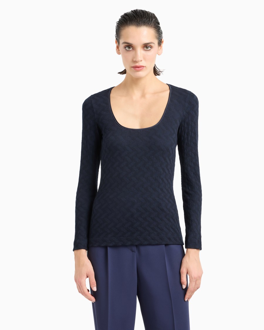 The World Of Armani MAGLIA GIROCOLLO IN JERSEY DI VISCOSA E CASHMERE JACQUARD ASV