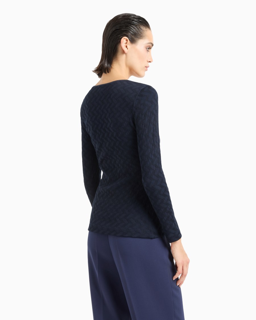 The World Of Armani MAGLIA GIROCOLLO IN JERSEY DI VISCOSA E CASHMERE JACQUARD ASV