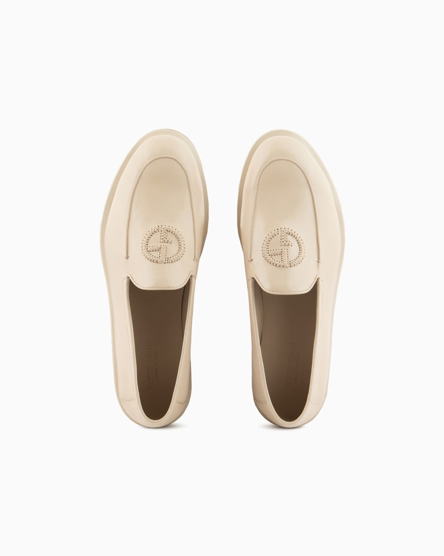 The World Of Armani MOCASSINI IN NAPPA VINTAGE CON LOGO RICAMATO